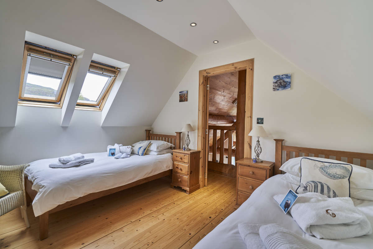 The twin bedroom at Brightwater Lodge